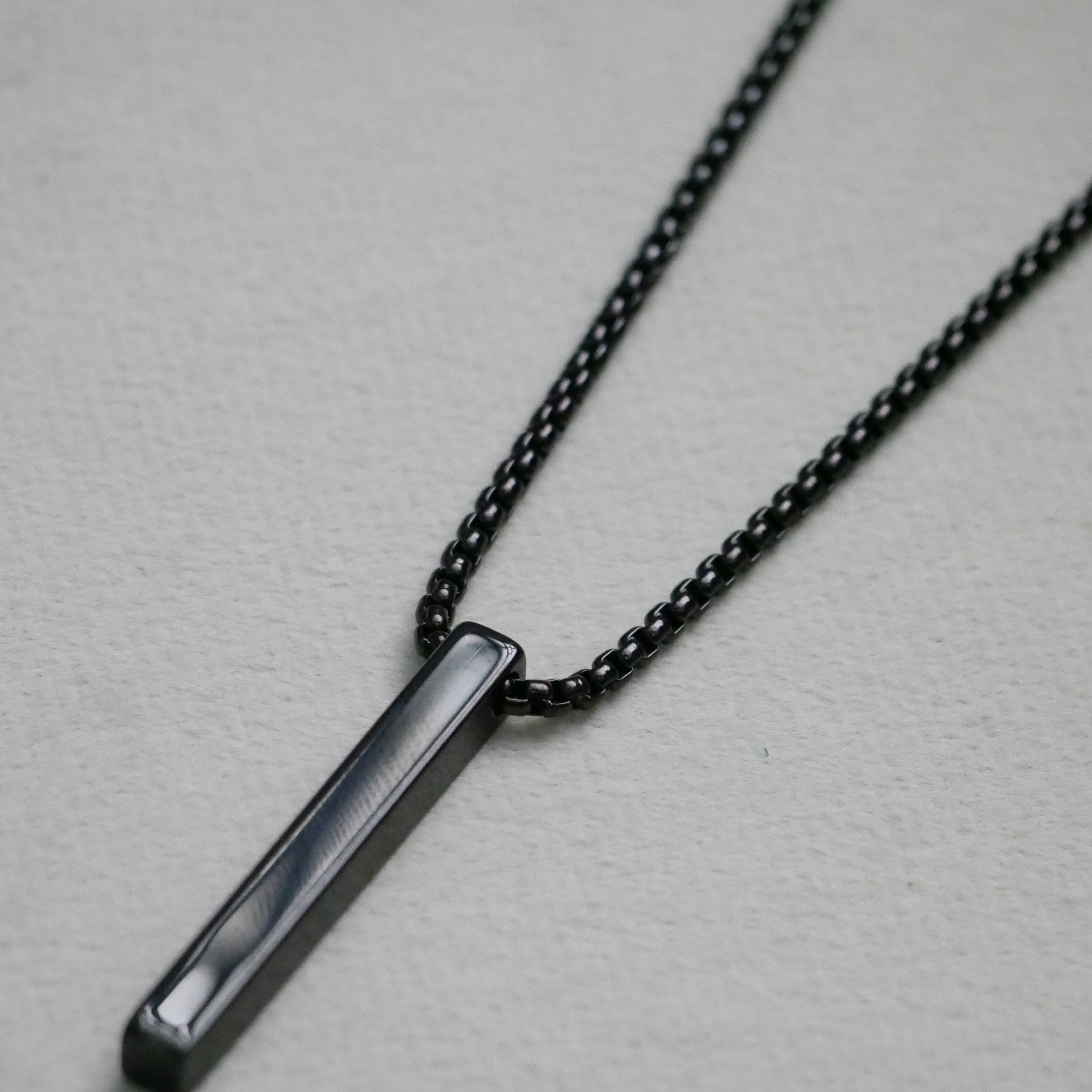 Classic Black Bar Chain