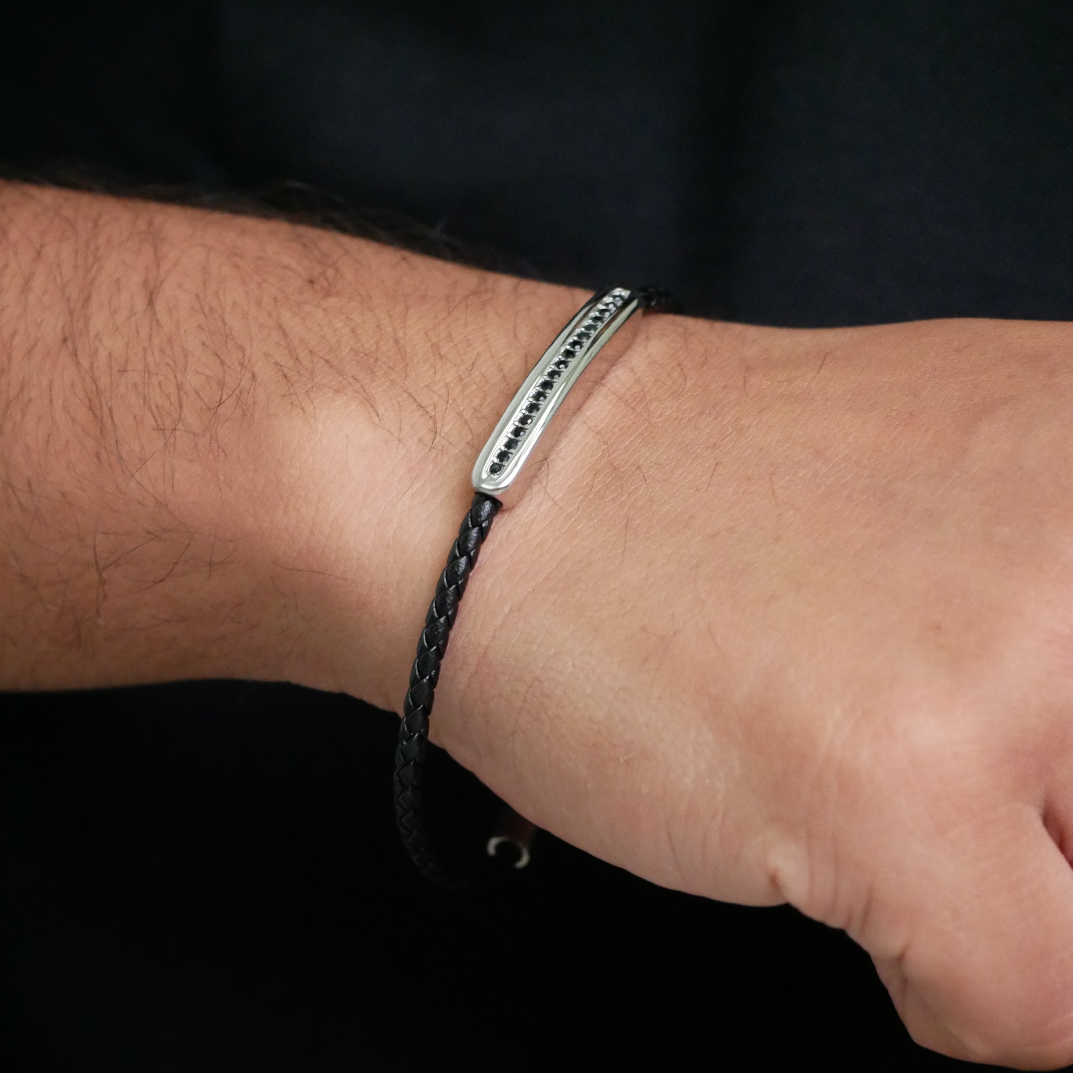 Noir Braided Leather Bar Bracelet