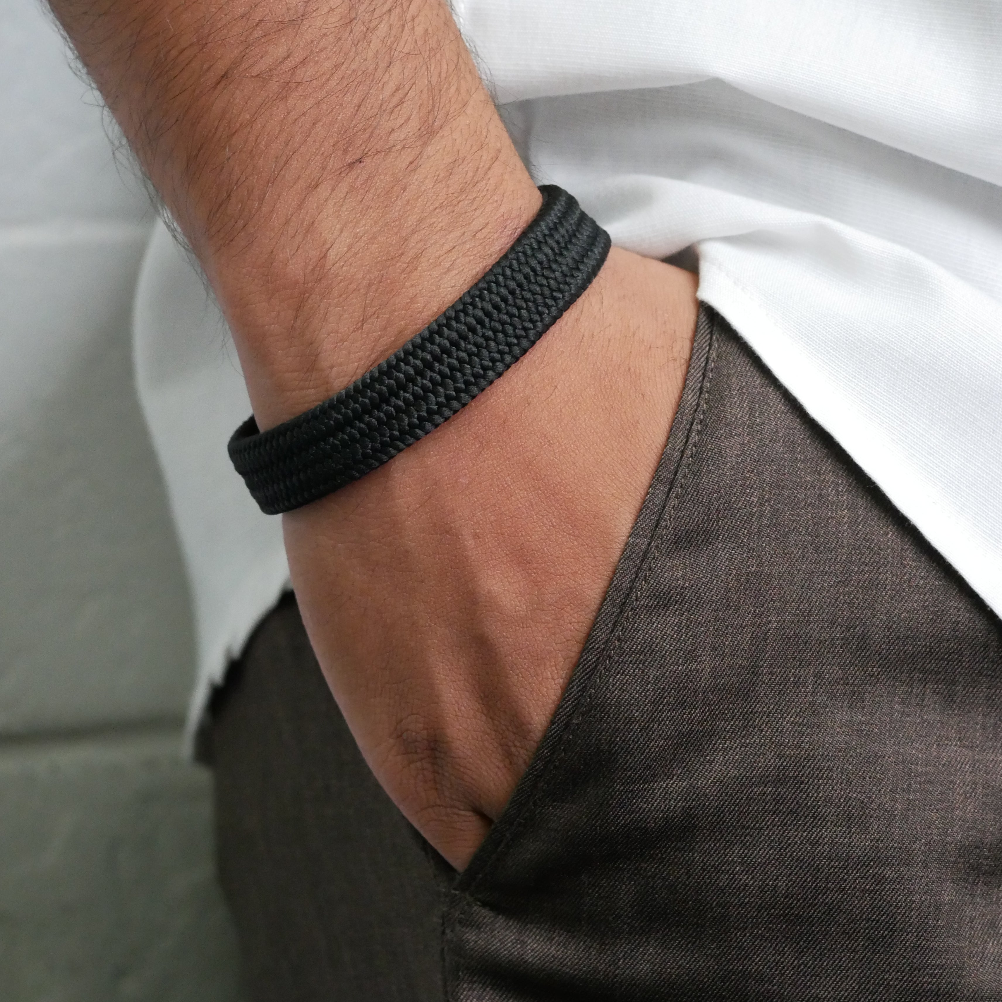 Black Braided Magnetic Bracelet