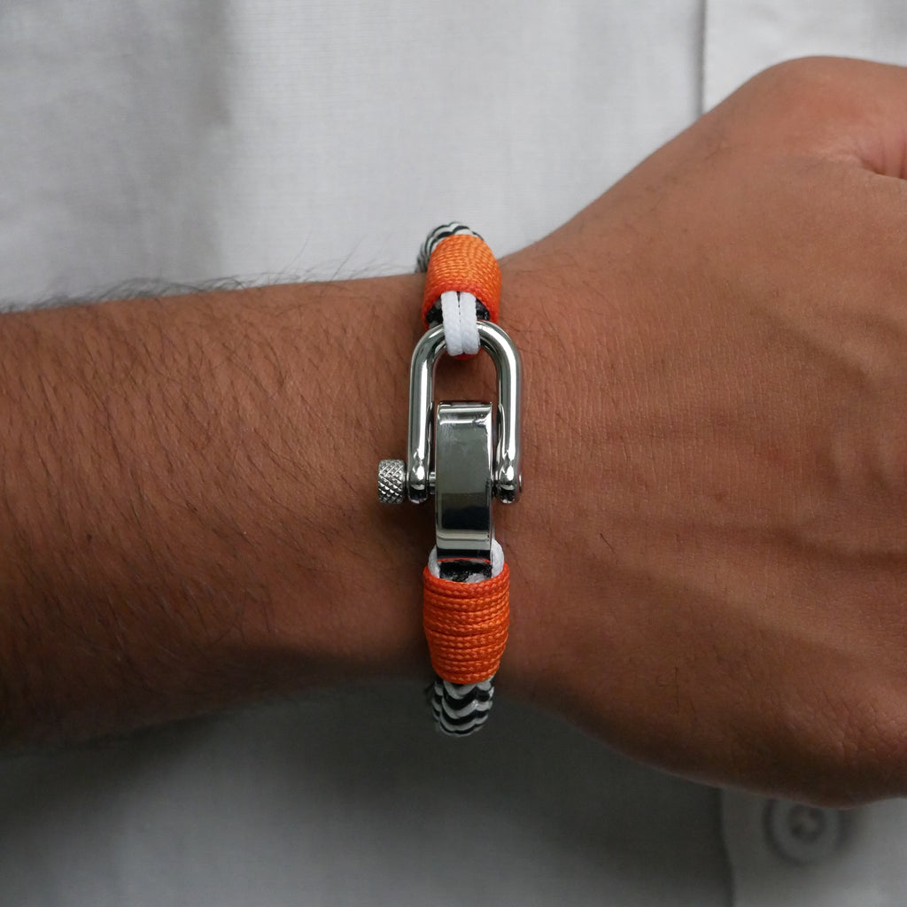 Apex Shackle Bracelet