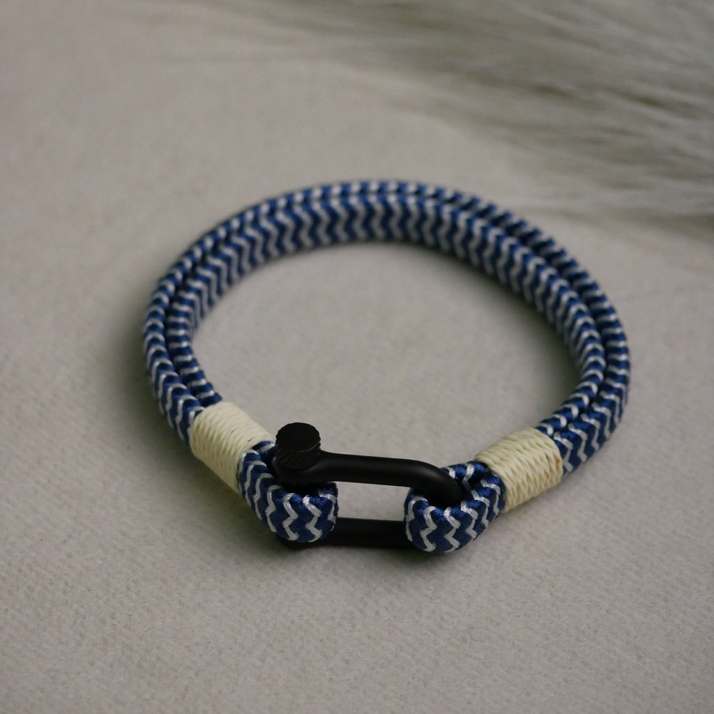 Ocean Link Shackle Bracelet