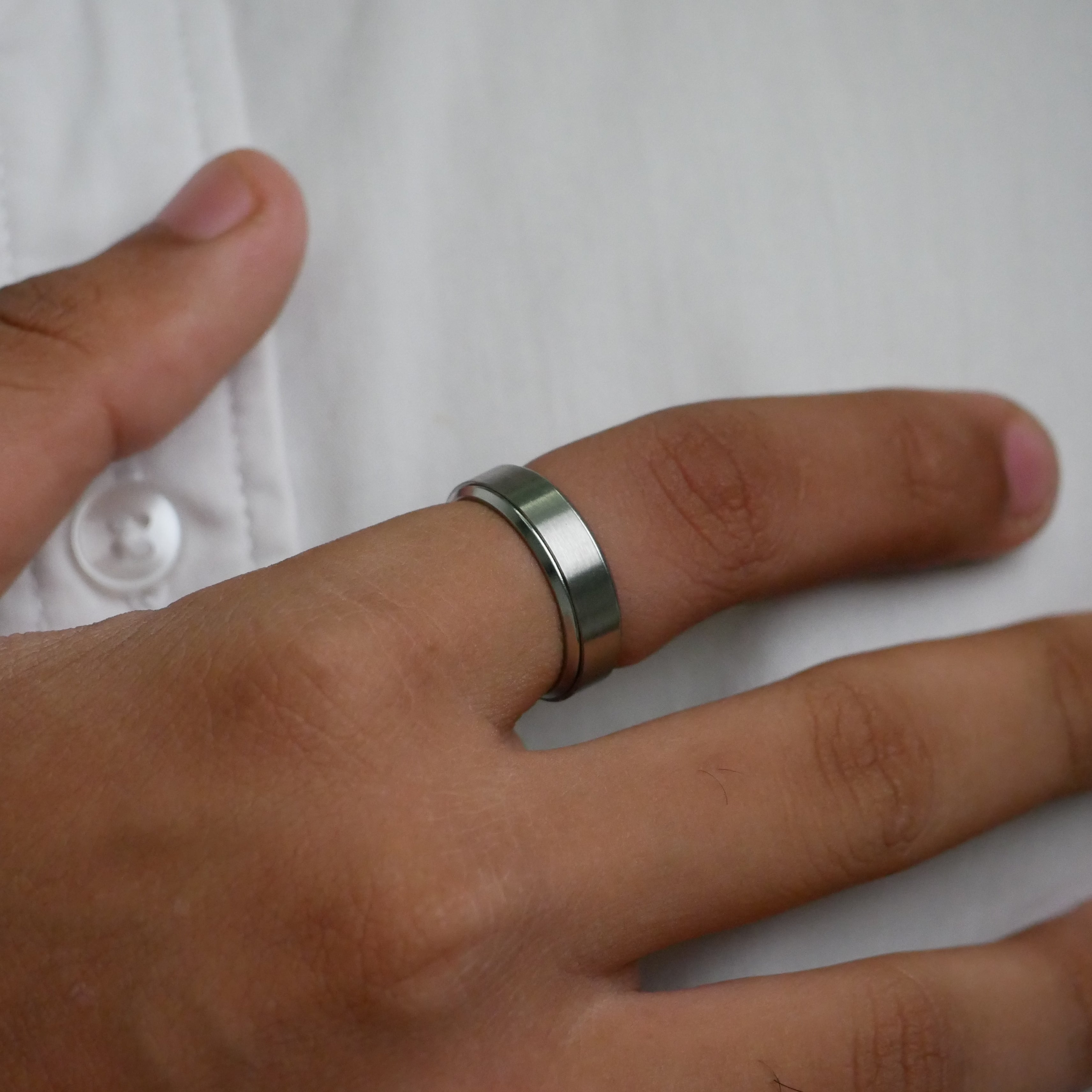 Minimalist Silver Titanium-Style Ring Secondary image