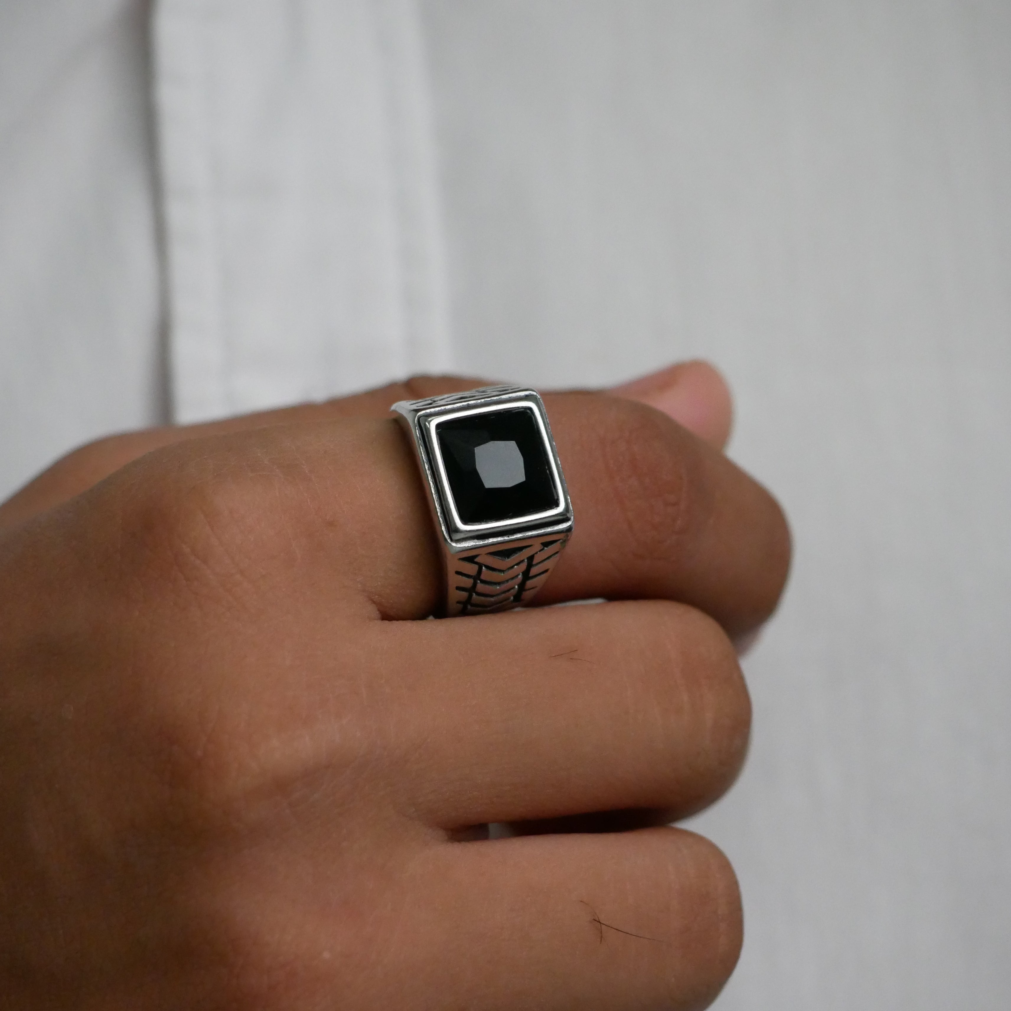 Braided-Side Square Black Gemstone Ring