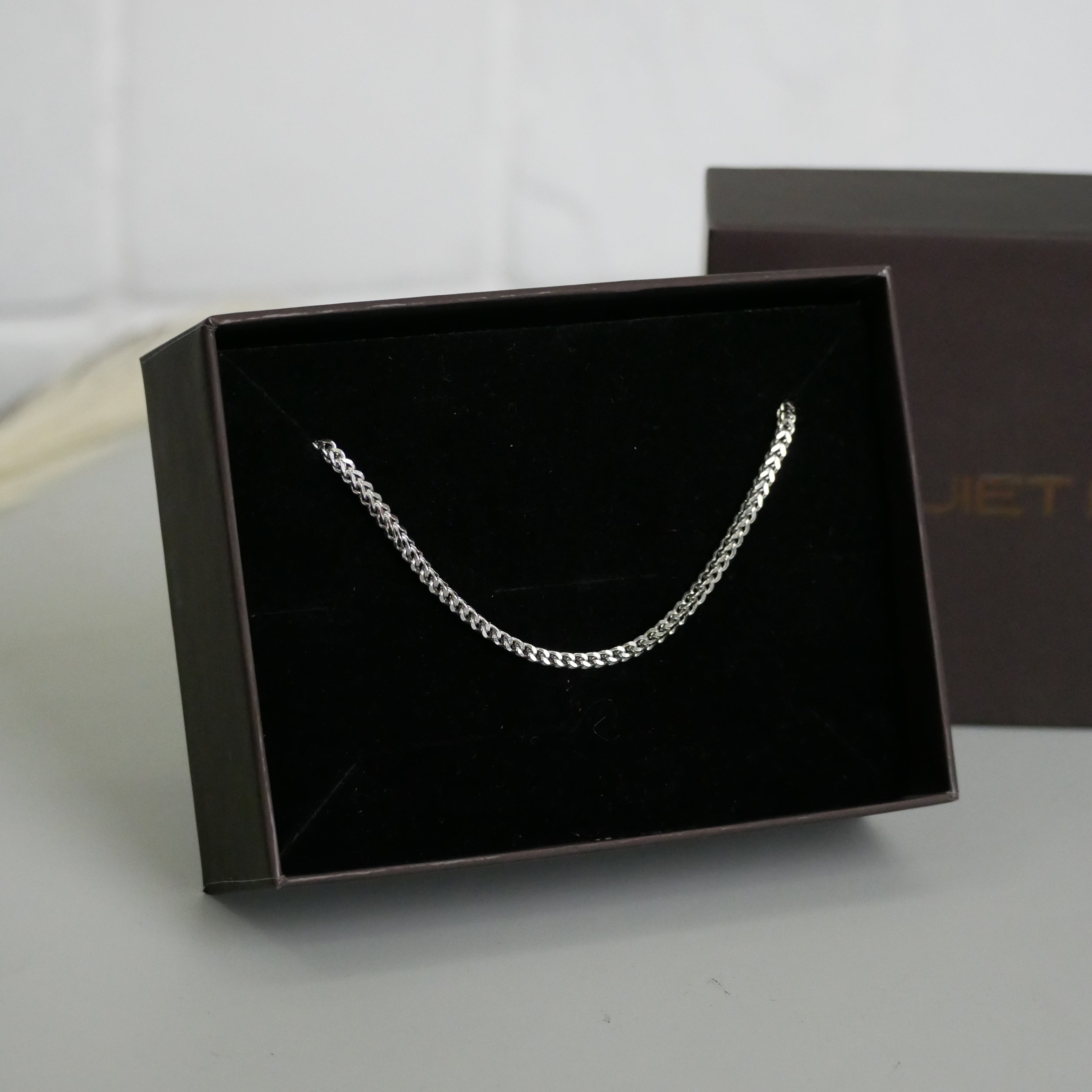 Shadow Band Necklace